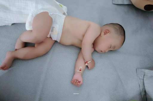 黑河孕妇肚子一跳一跳